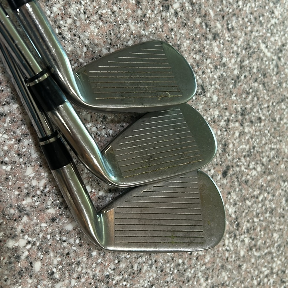 Adams Idea a12 Left Handed 7 Iron, 8 Iron & 9 Iron - Picture 4 of 10